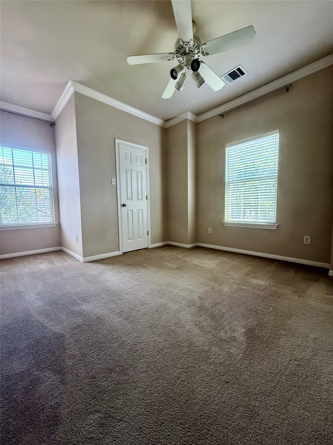 411 W Saint Elmo Rd #39 Property Photo 11