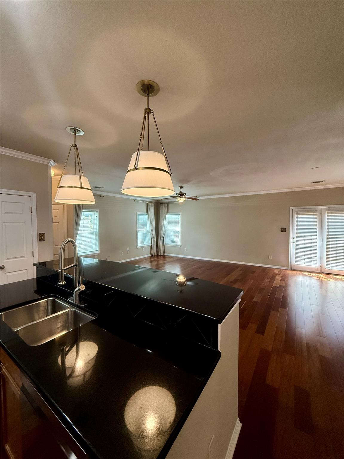 411 W Saint Elmo Rd #39 Property Photo 23