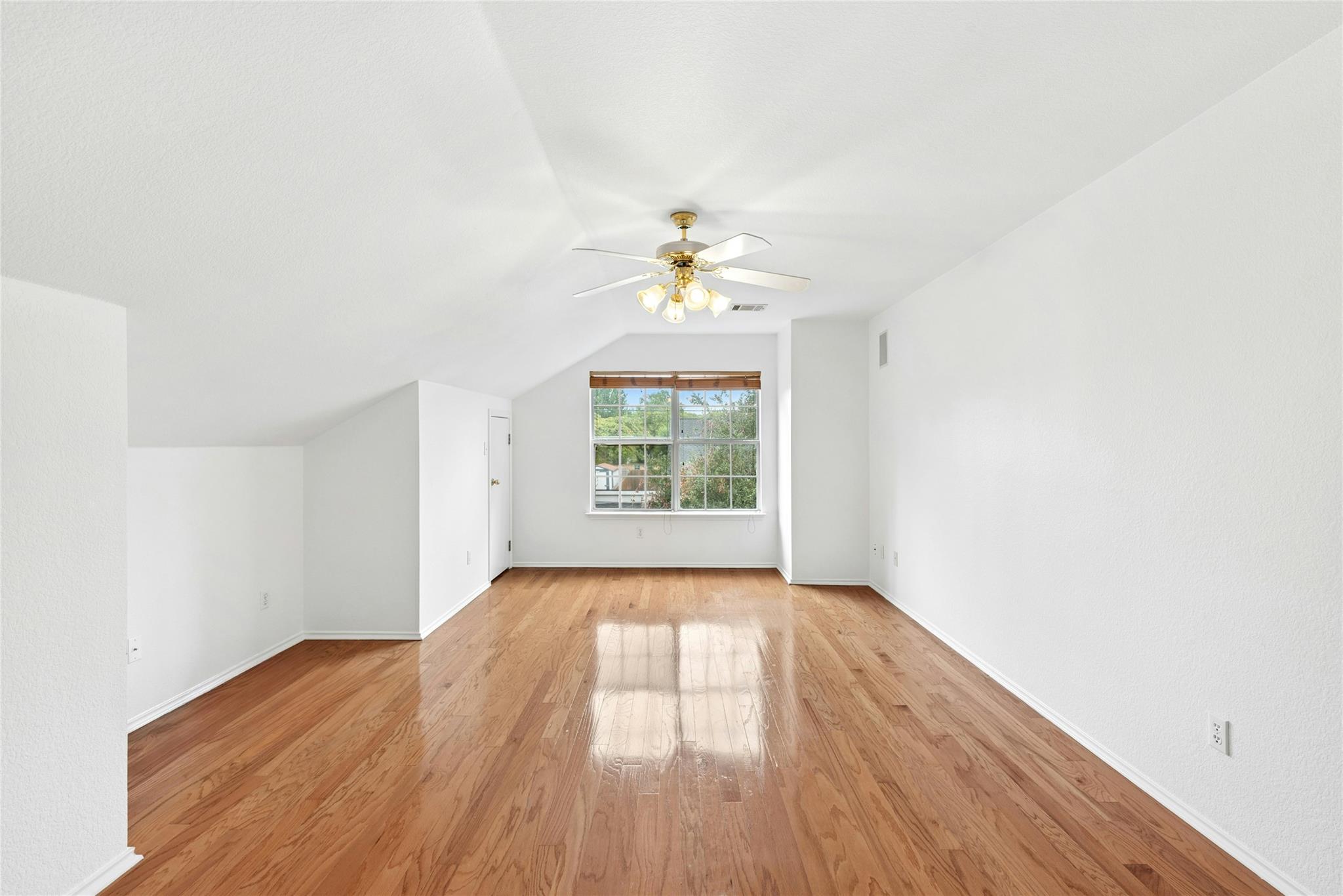 1421 Hargis Crk Property Photo 29
