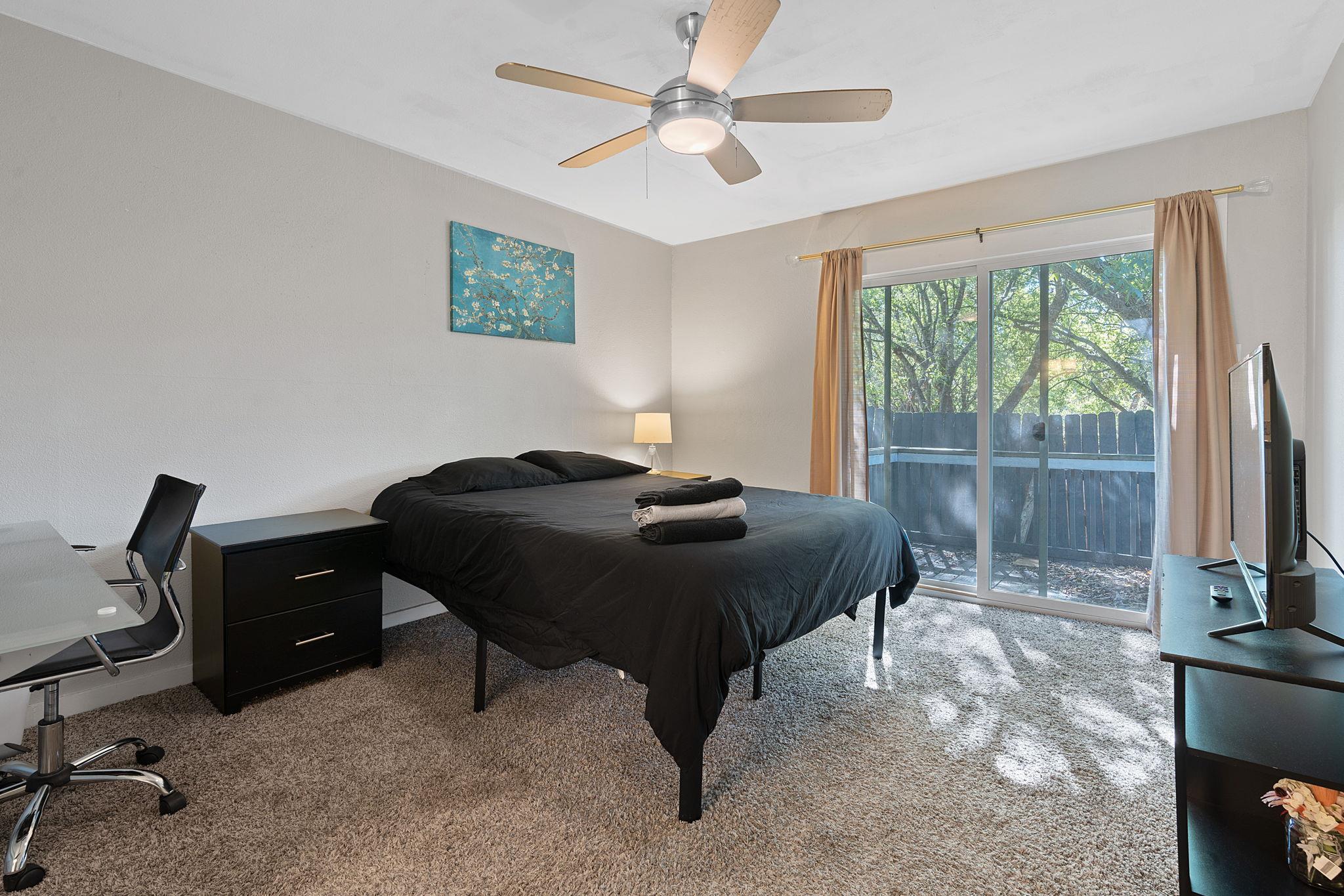2603 Parker Ln #b Property Photo 10