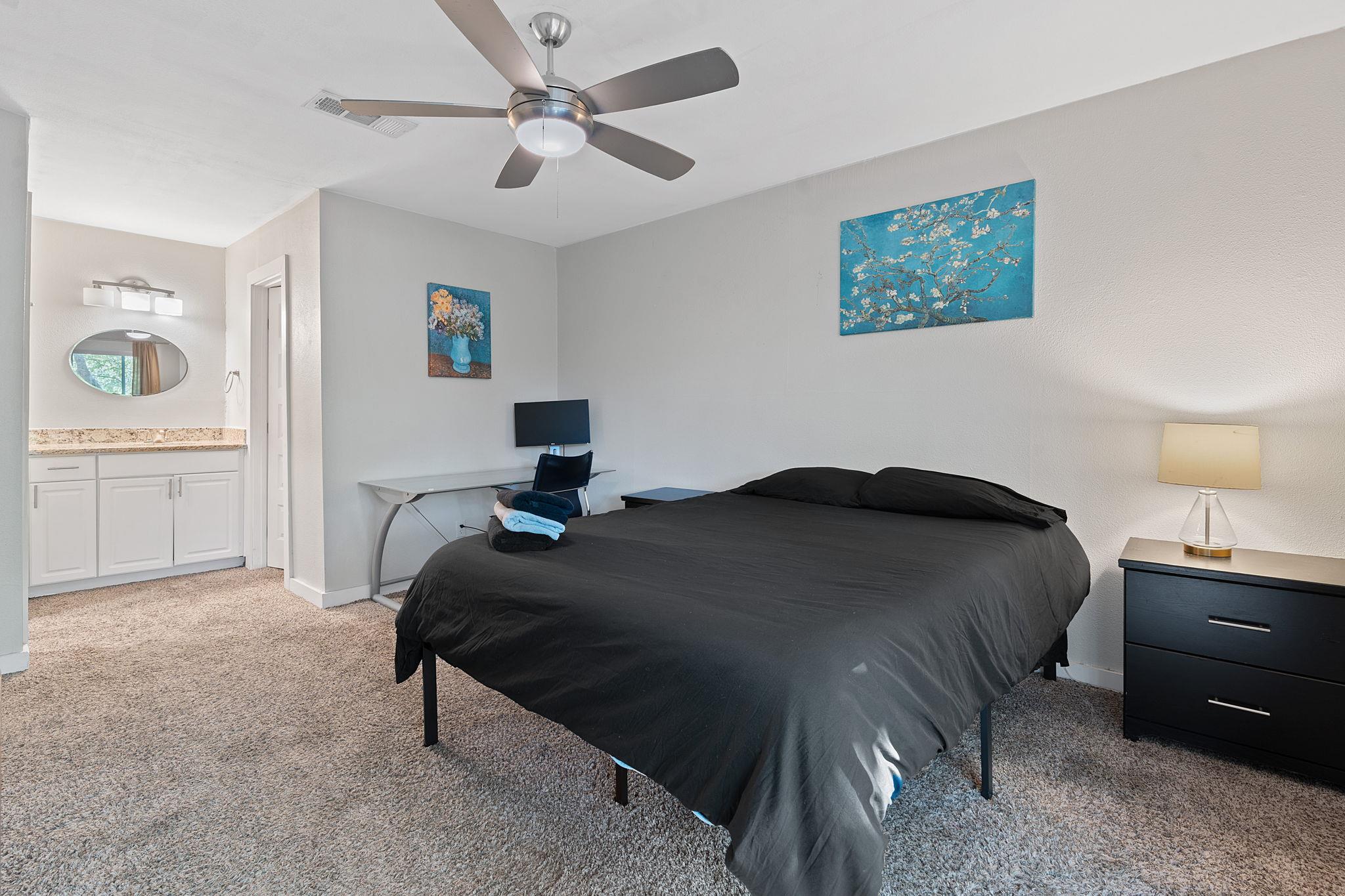 2603 Parker Ln #b Property Photo 11