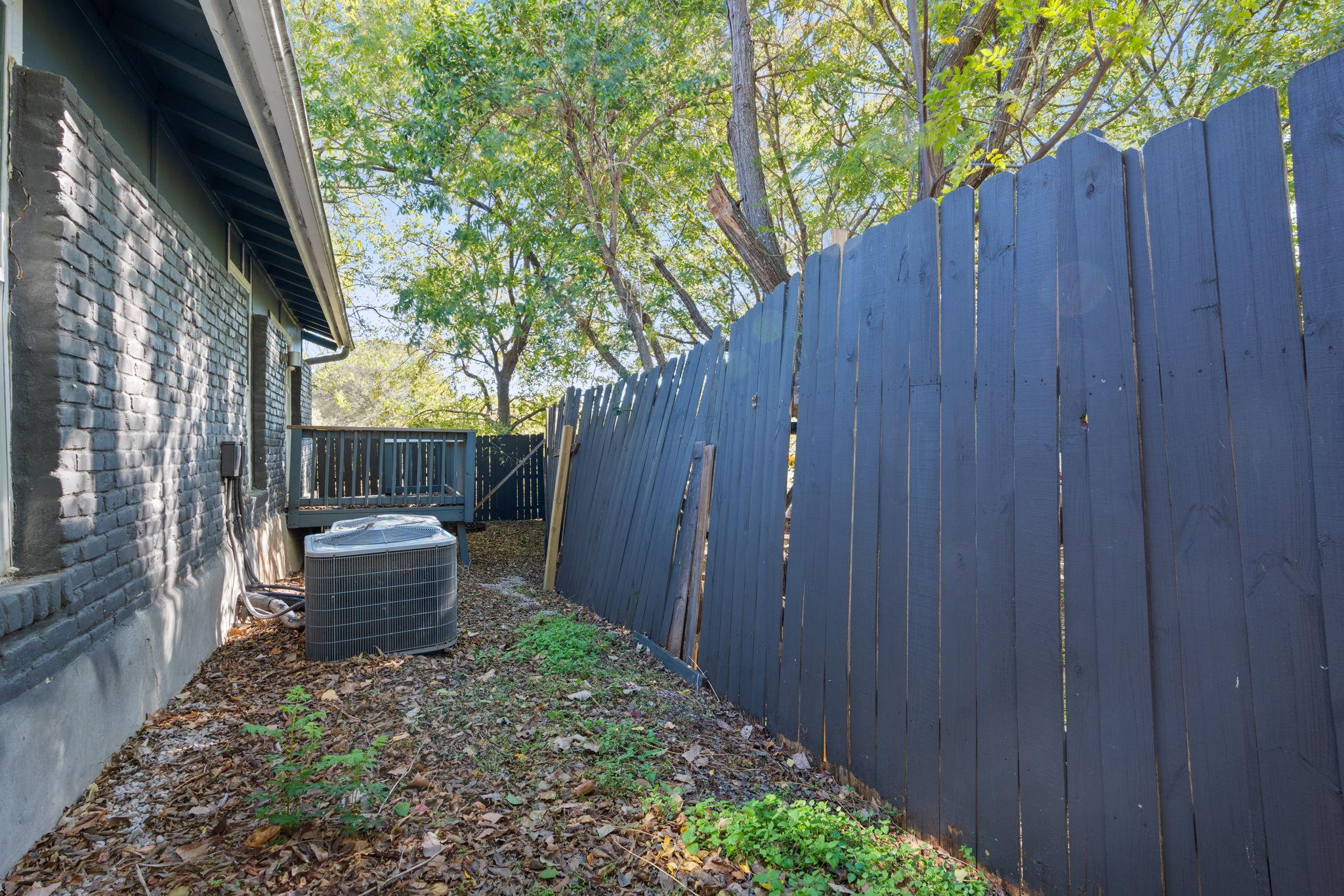 2603 Parker Ln #b Property Photo 15
