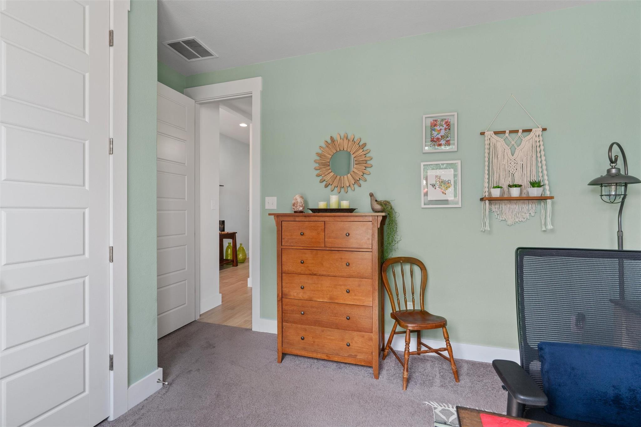 653 Coyote Creek Way Property Photo 23