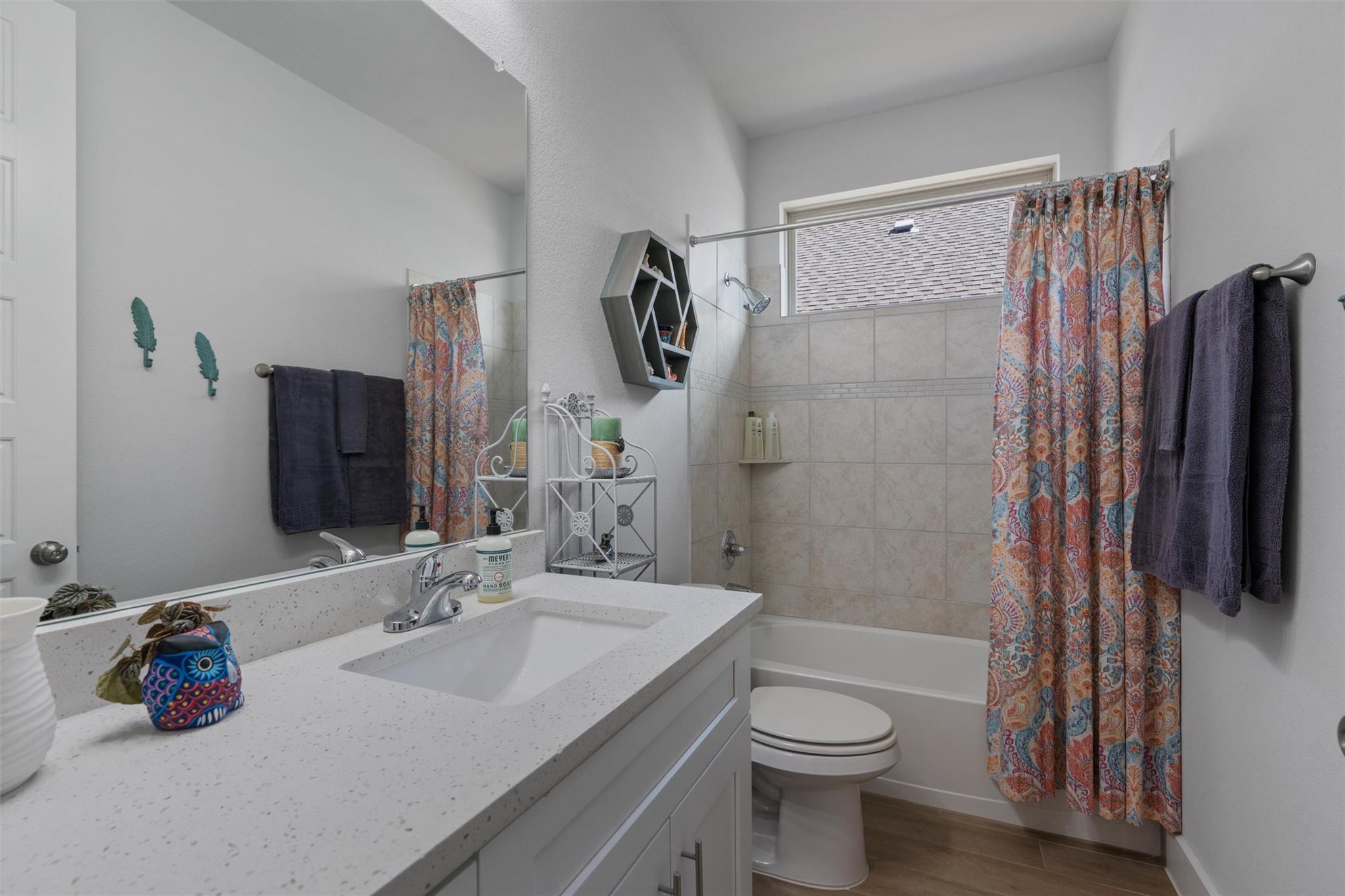 653 Coyote Creek Way Property Photo 24