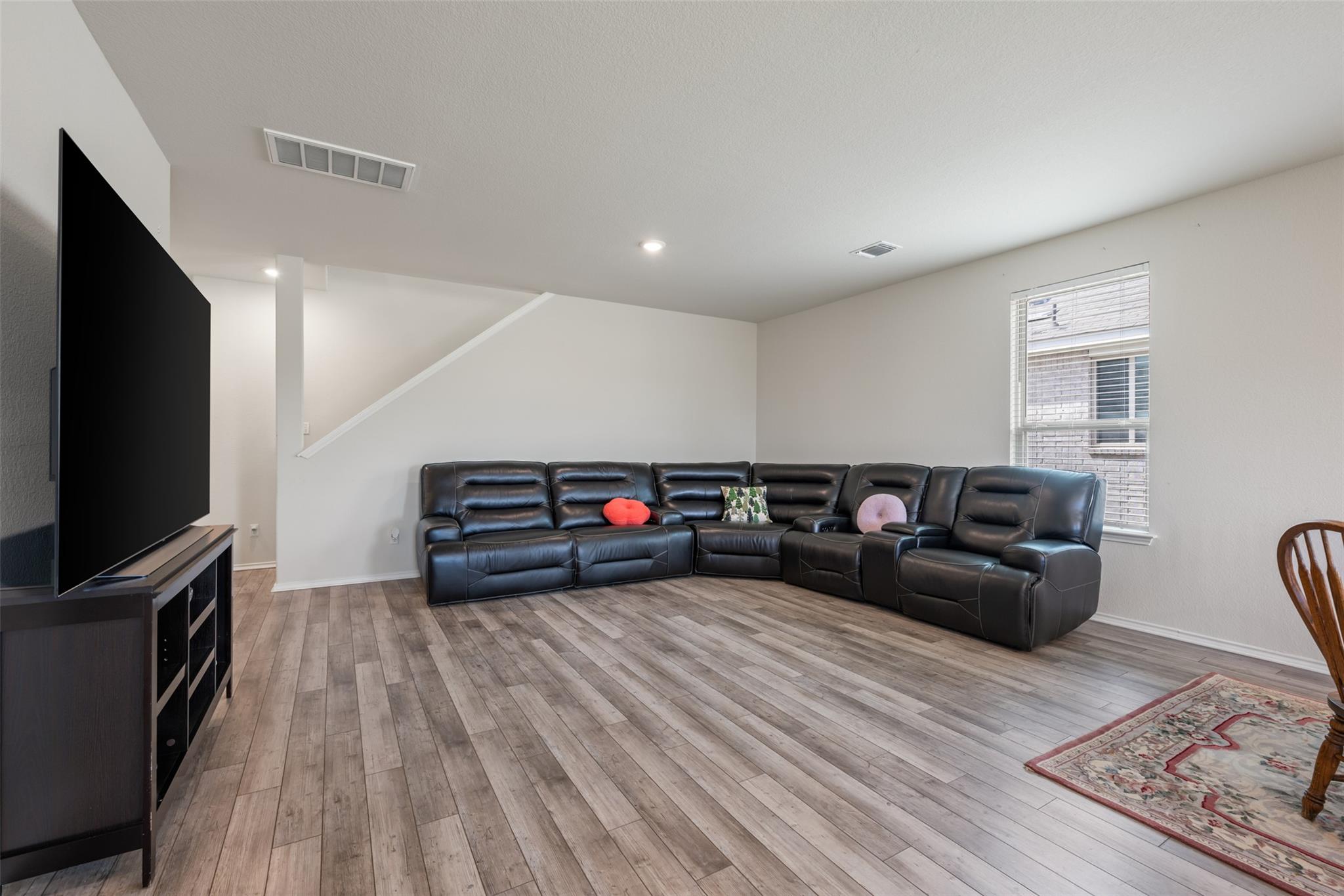 225 Gunther Way Property Photo 11
