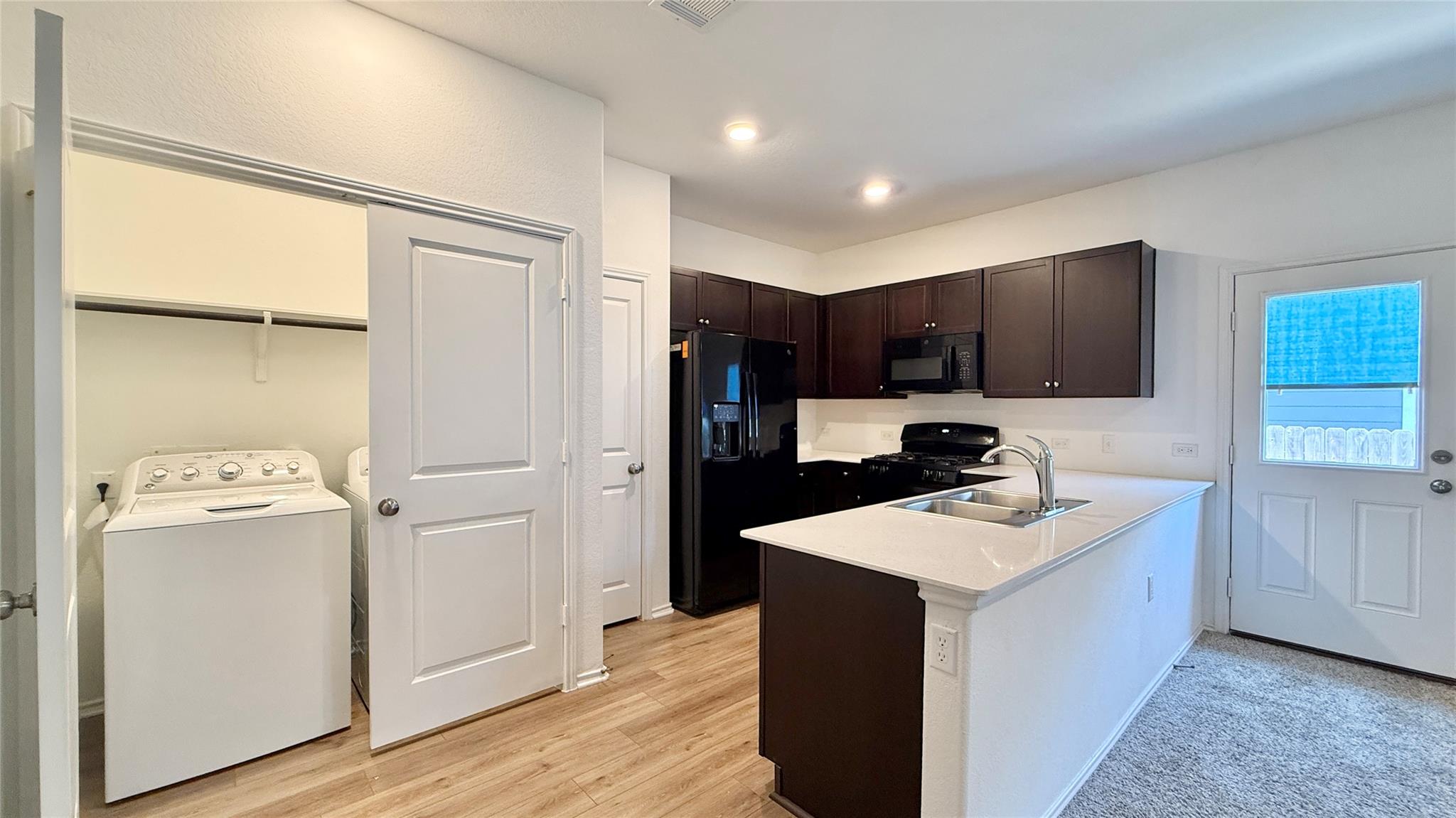 14308 Eientrill Pass Property Photo 4