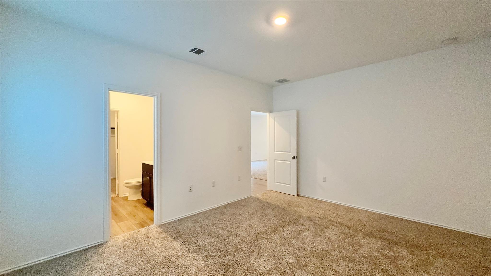 14308 Eientrill Pass Property Photo 6