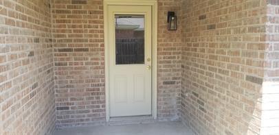 403 Topeka Ct Property Photo 3