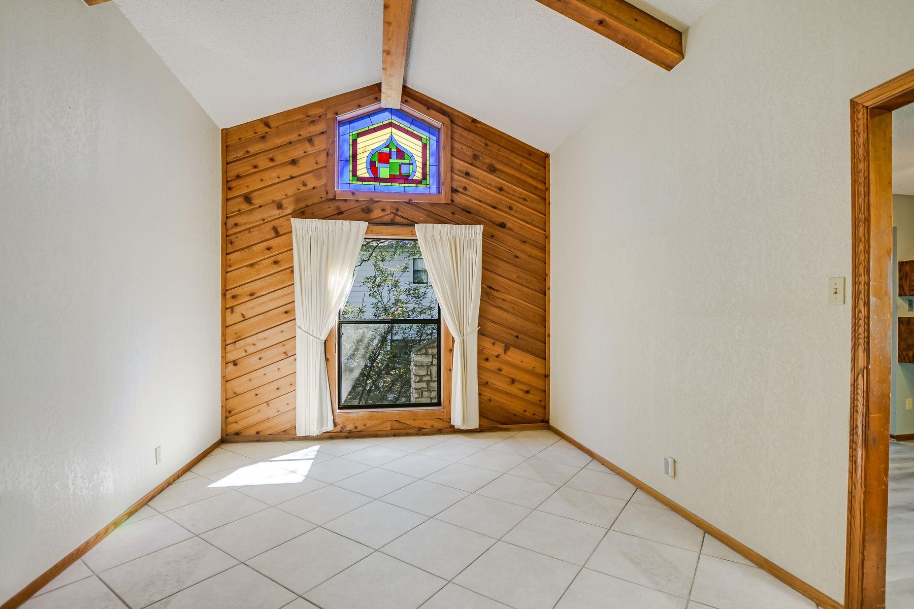 5203 Doe Valley Ln Property Photo 6