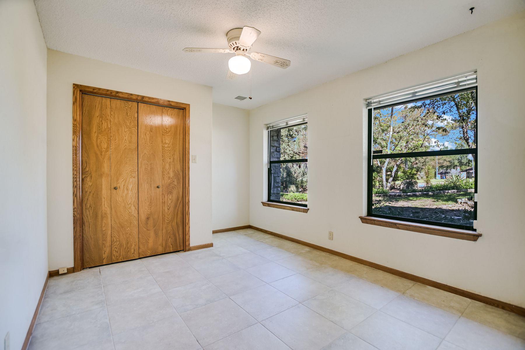 5203 Doe Valley Ln Property Photo 11