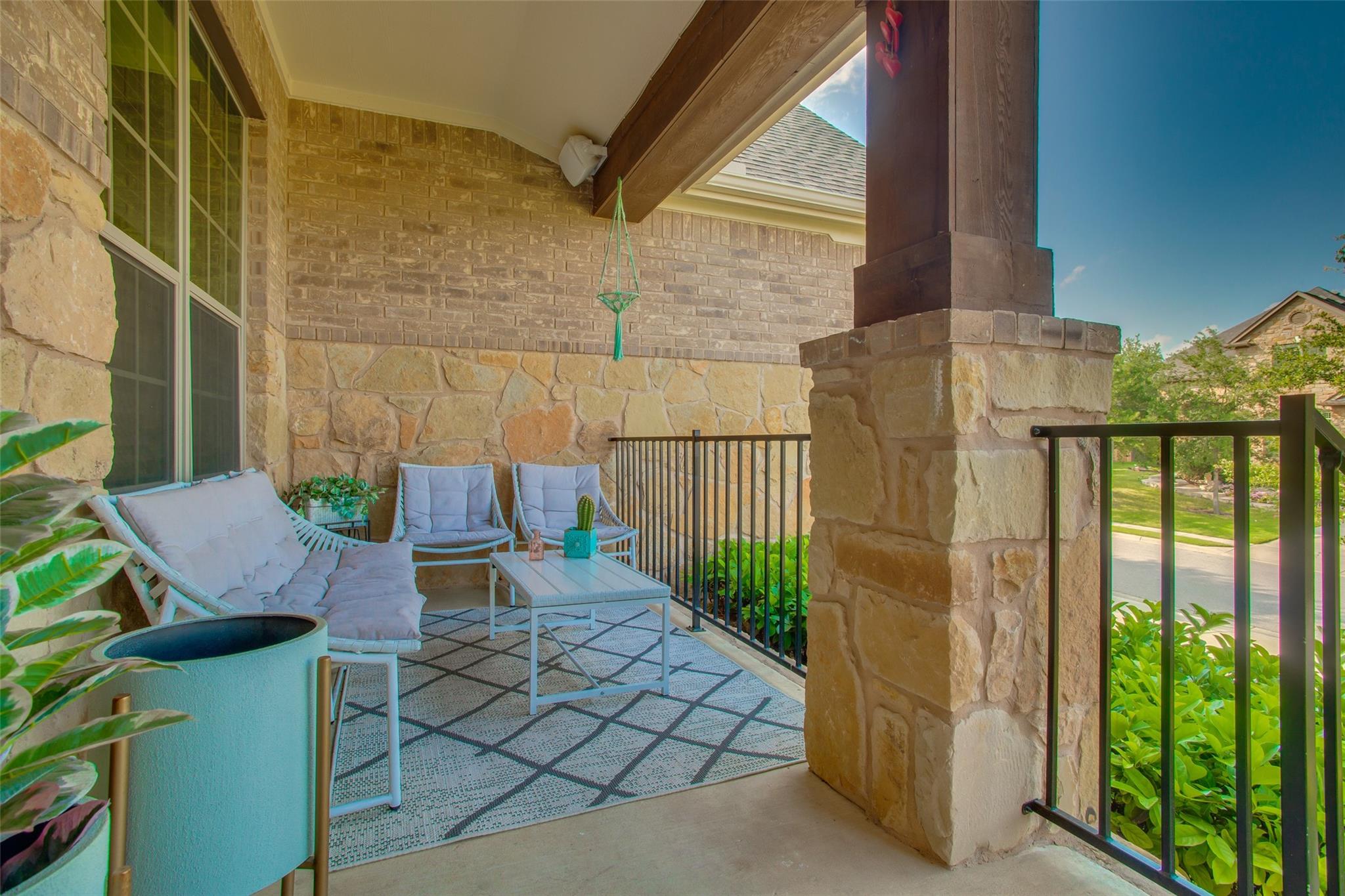 12221 Montclair Bnd Property Photo 2