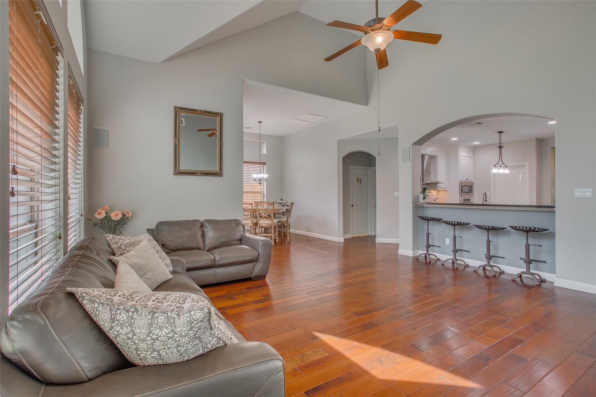 12221 Montclair Bnd Property Photo 7
