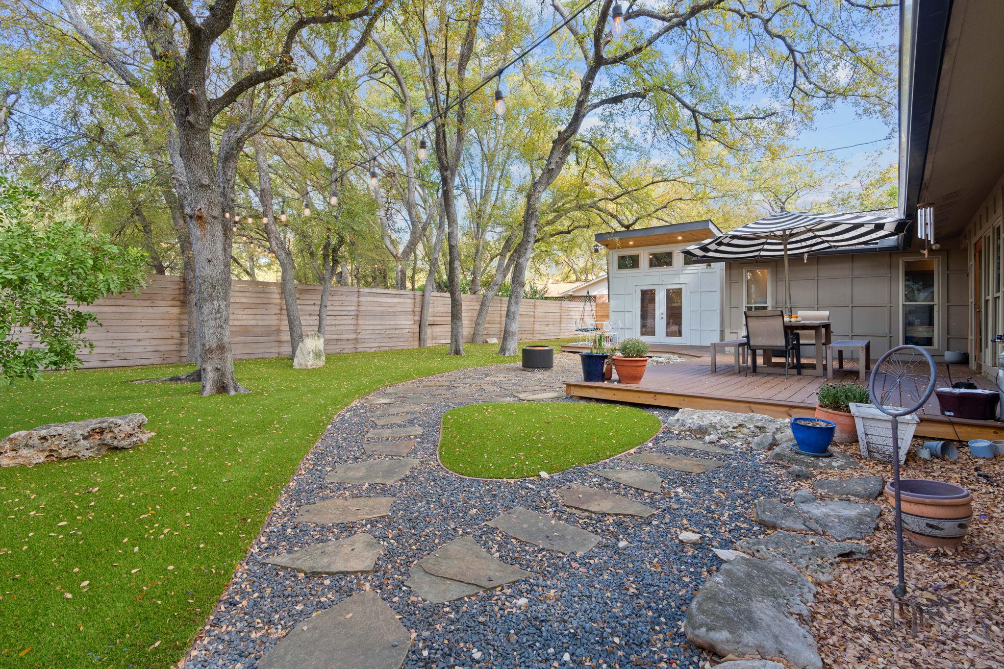 12904 Trailwood Rd Property Photo 5