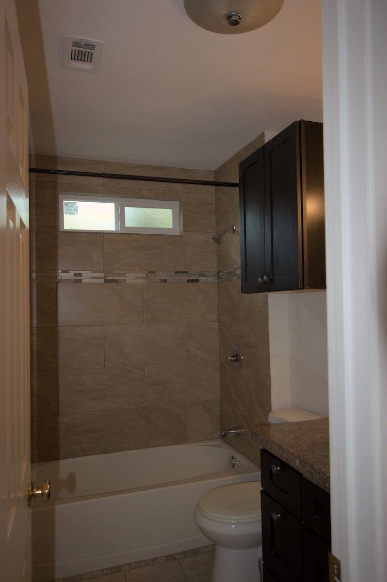 5204 Village Trl Property Photo 12