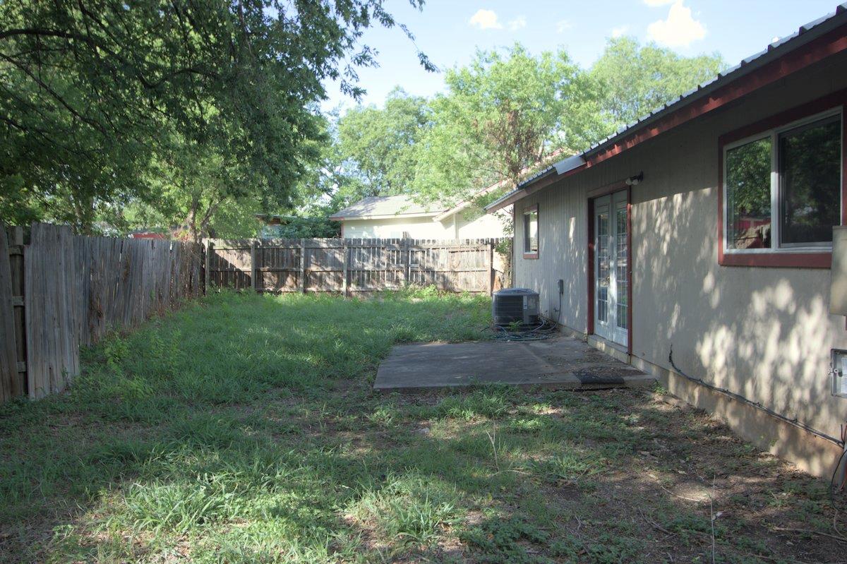 5204 Village Trl Property Photo 14