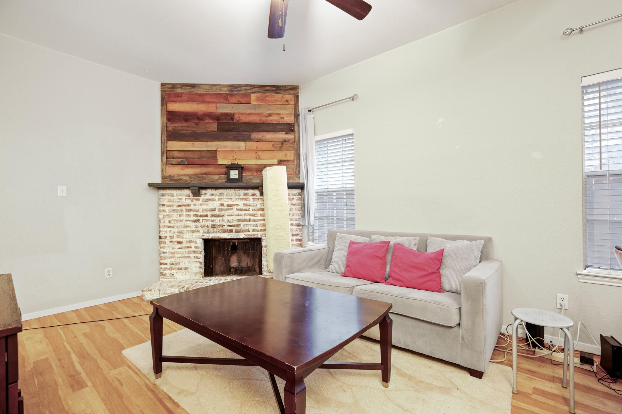 2810 Nueces St #101 Property Photo 5
