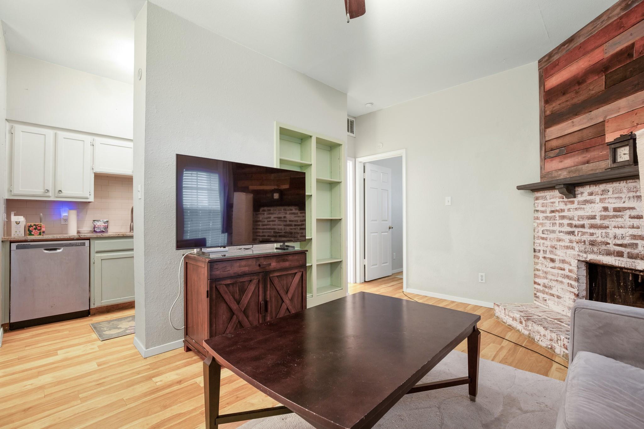 2810 Nueces St #101 Property Photo 7