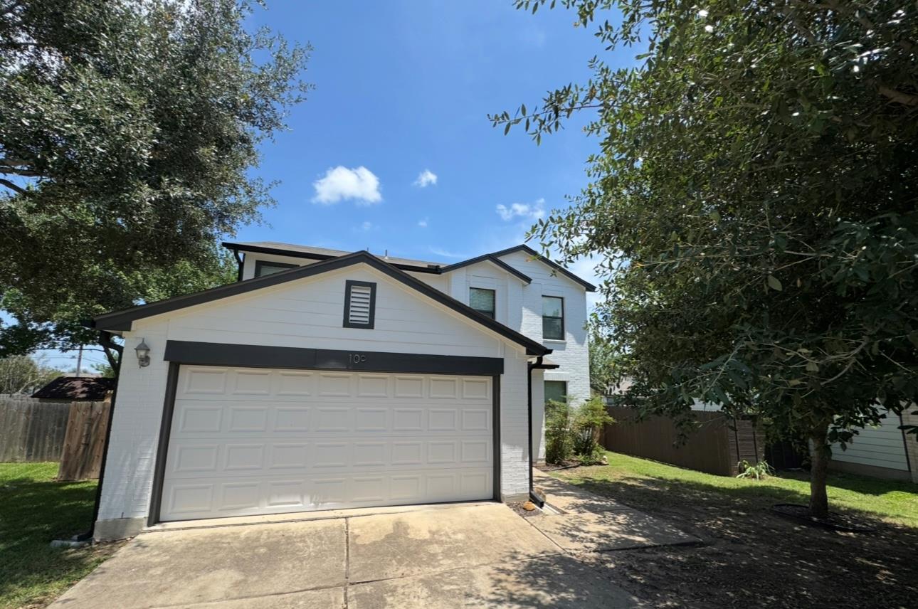 109 Kendall Cv Property Photo 3
