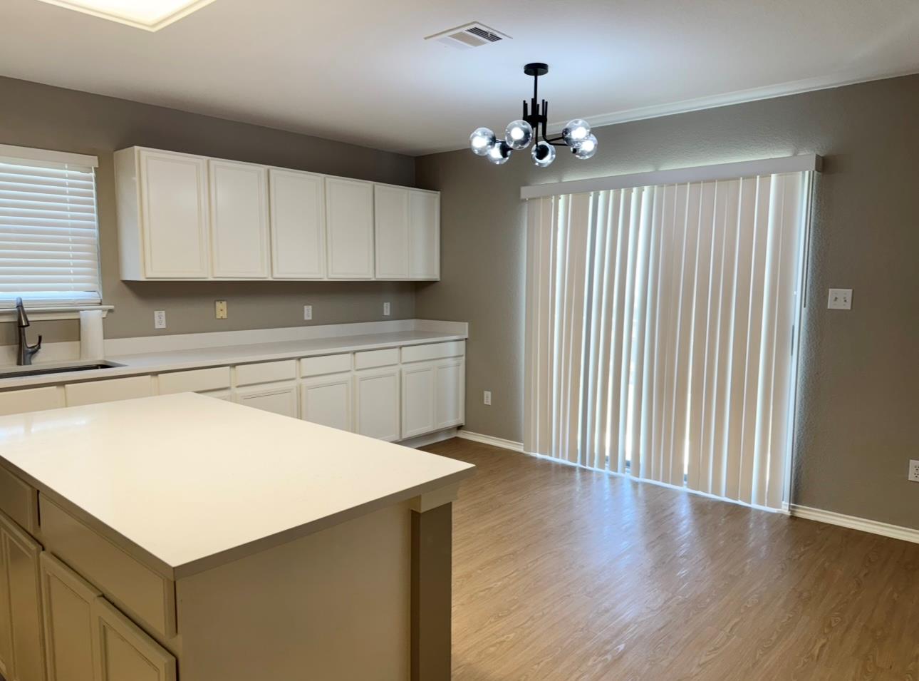 109 Kendall Cv Property Photo 8