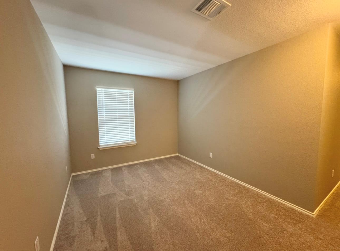 109 Kendall Cv Property Photo 14