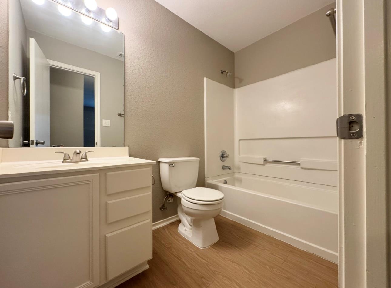109 Kendall Cv Property Photo 23