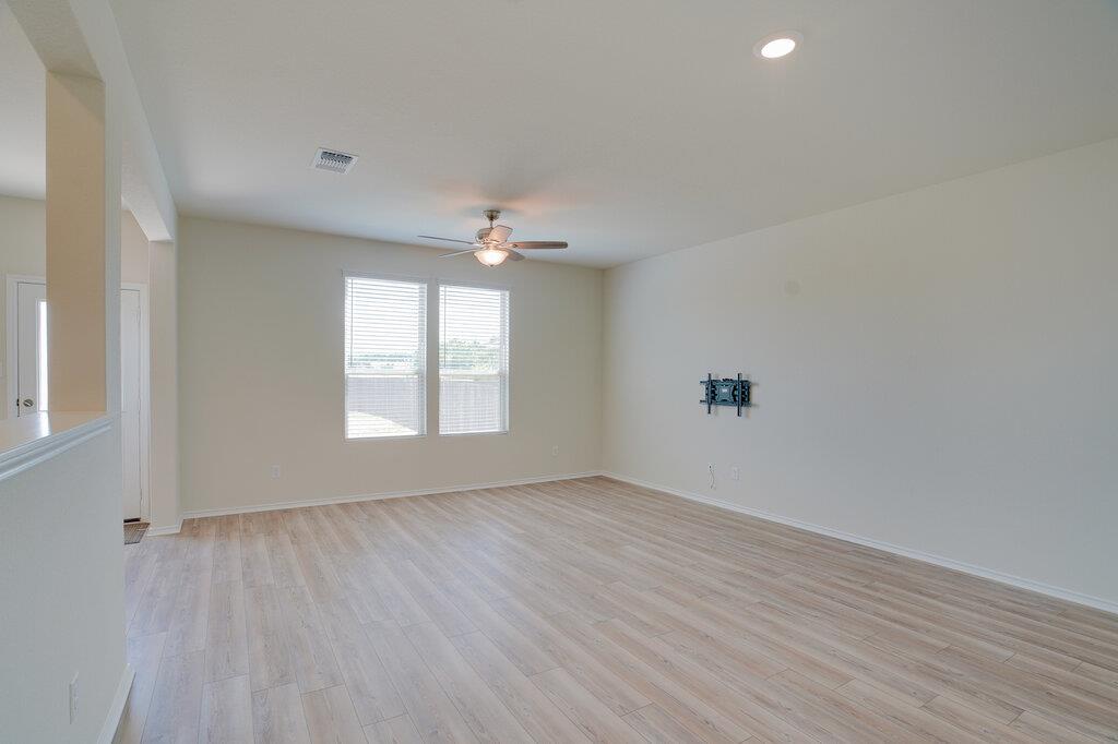 1109 Paradise Canyon Cv Property Photo 4