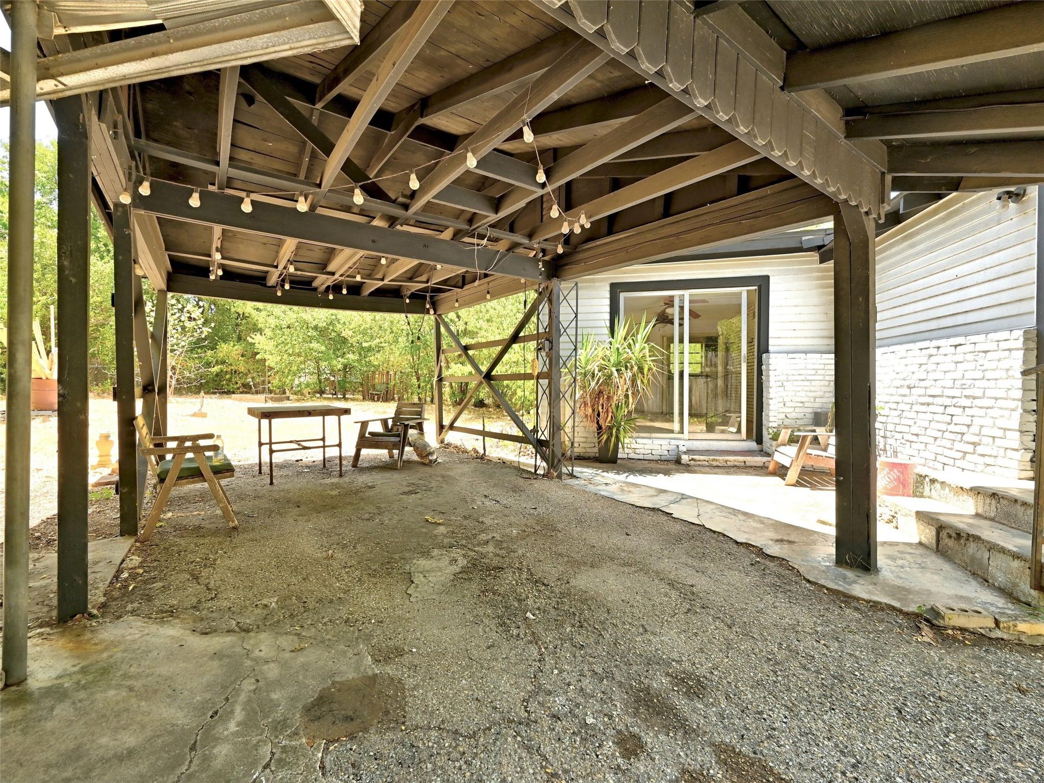 1181 Ridgeway Dr Property Photo 5