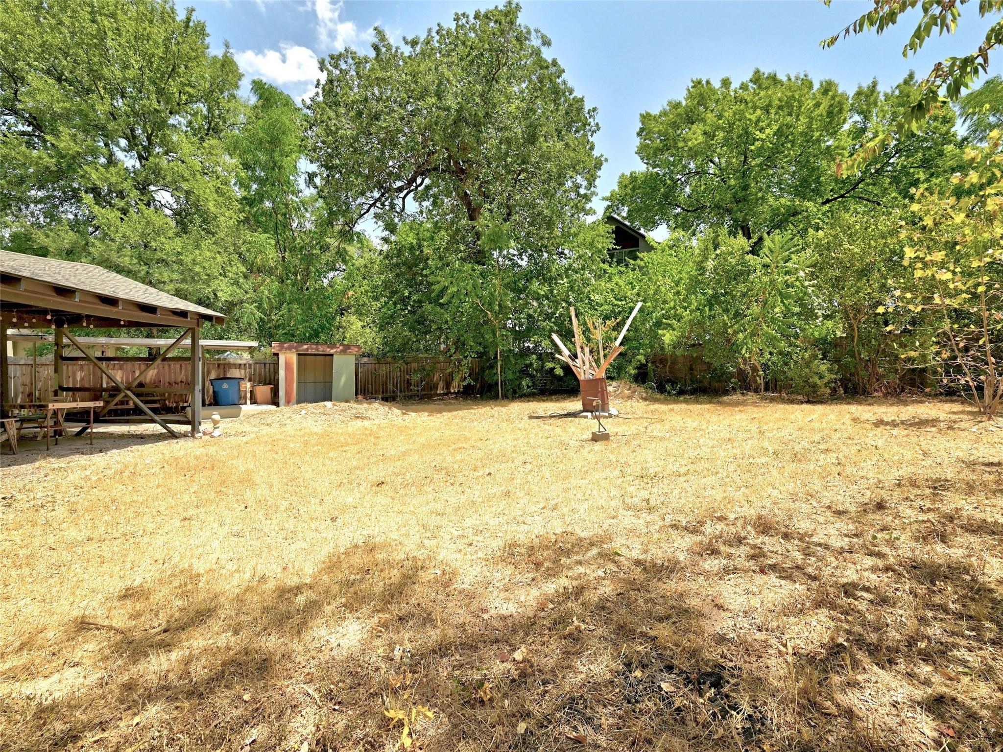 1181 Ridgeway Dr Property Photo 21