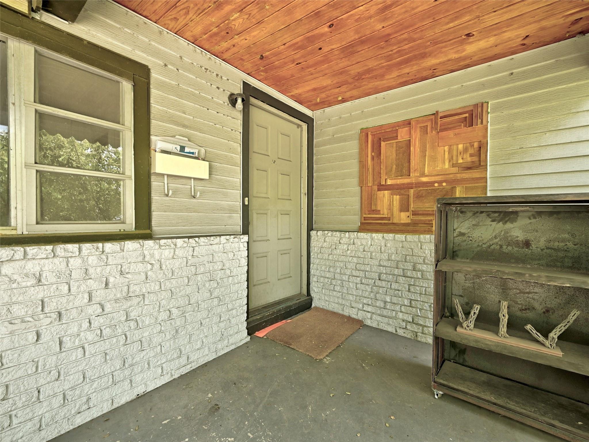 1181 Ridgeway Dr Property Photo 24