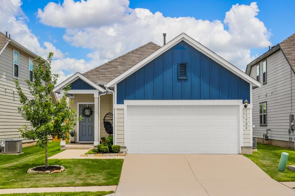 11924 Coyote Call Way Property Photo 1