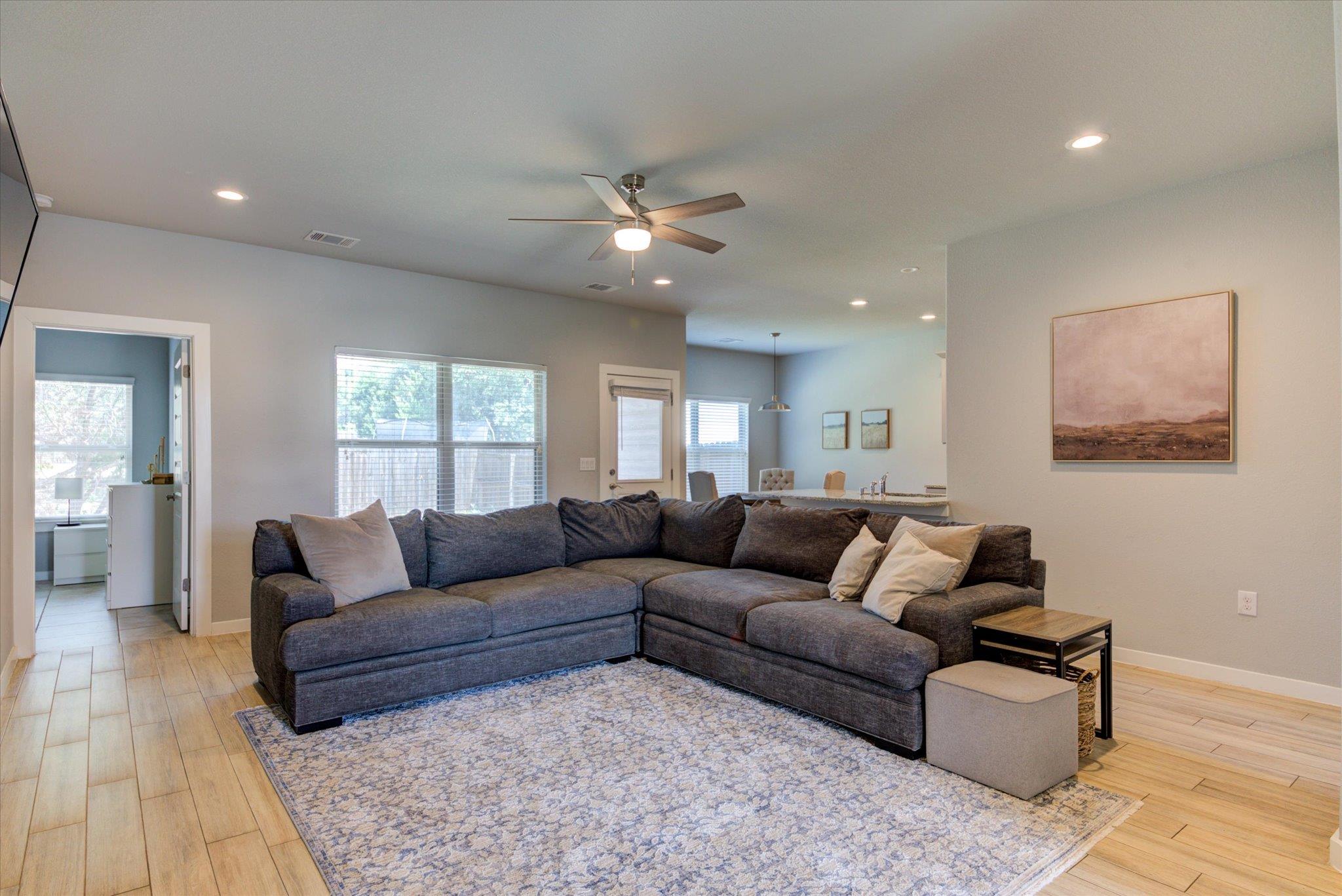 21414 Santa Carlo Ave Property Photo 7