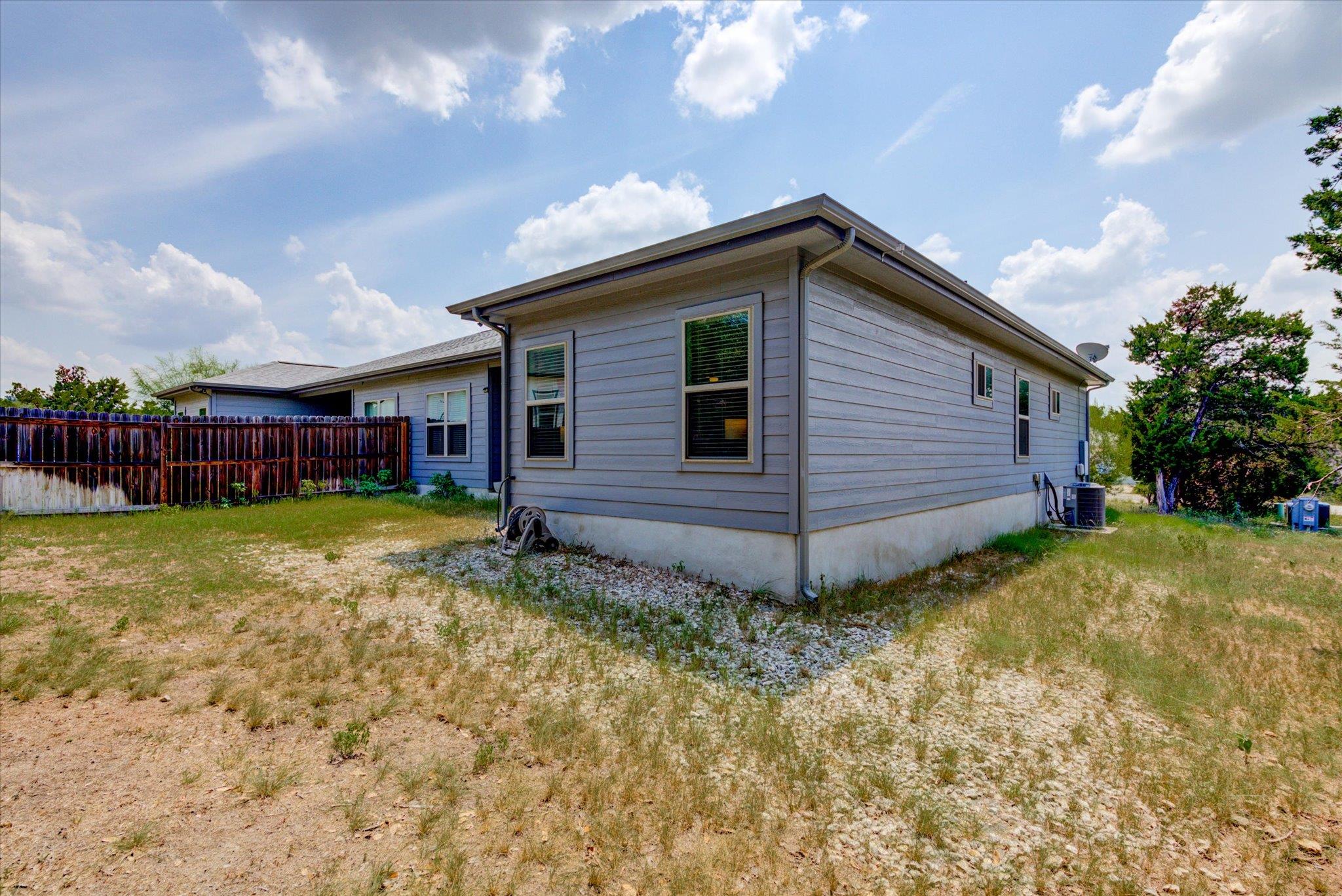 21414 Santa Carlo Ave Property Photo 18