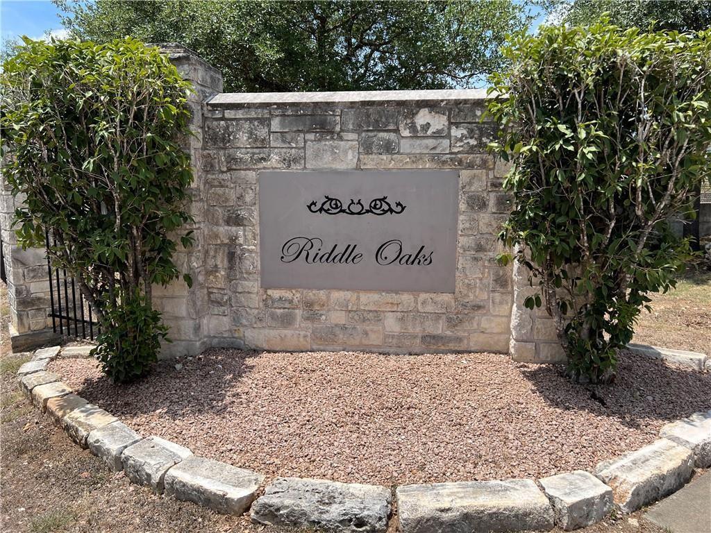 2400 Allred Dr #b Property Photo 4
