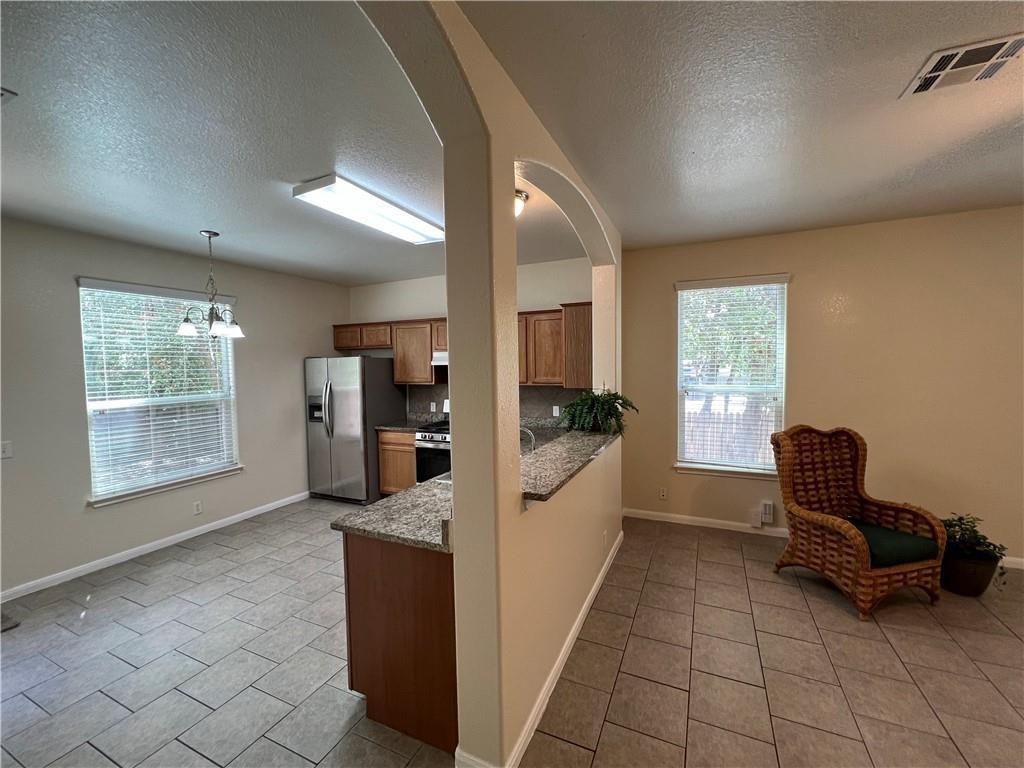 2400 Allred Dr #b Property Photo 7