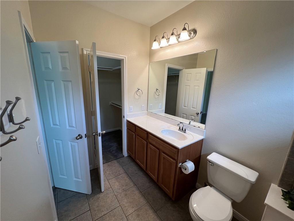 2400 Allred Dr #b Property Photo 11