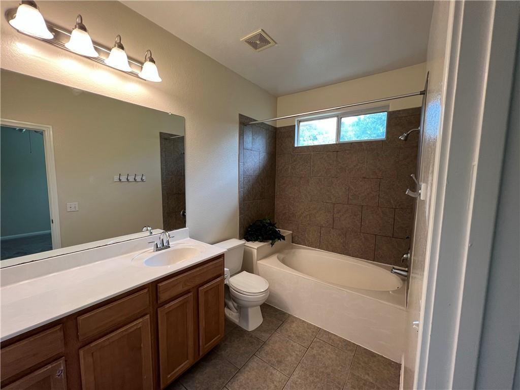 2400 Allred Dr #b Property Photo 14