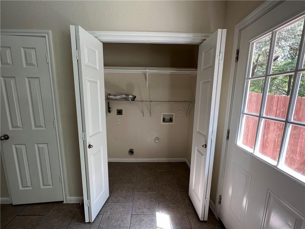 2400 Allred Dr #b Property Photo 17