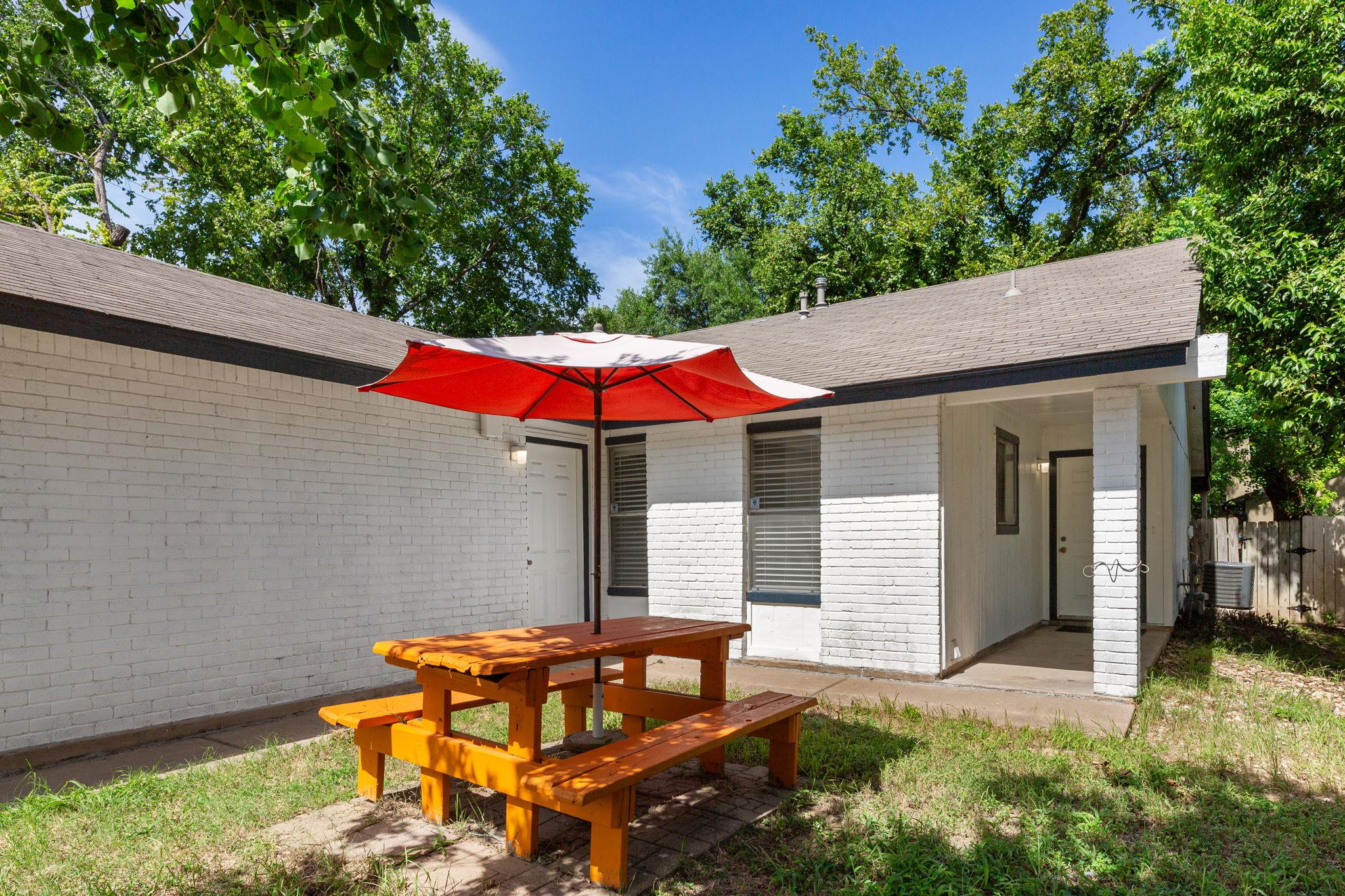 2311 Burleson Rd #b Property Photo 1