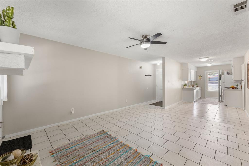 2311 Burleson Rd #b Property Photo 9