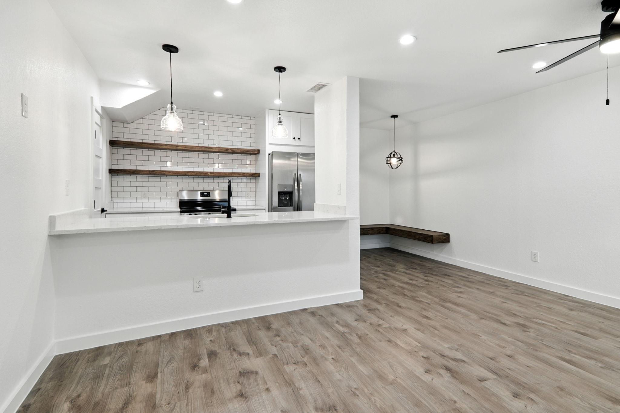 2124 Burton Dr #133 Property Photo 3