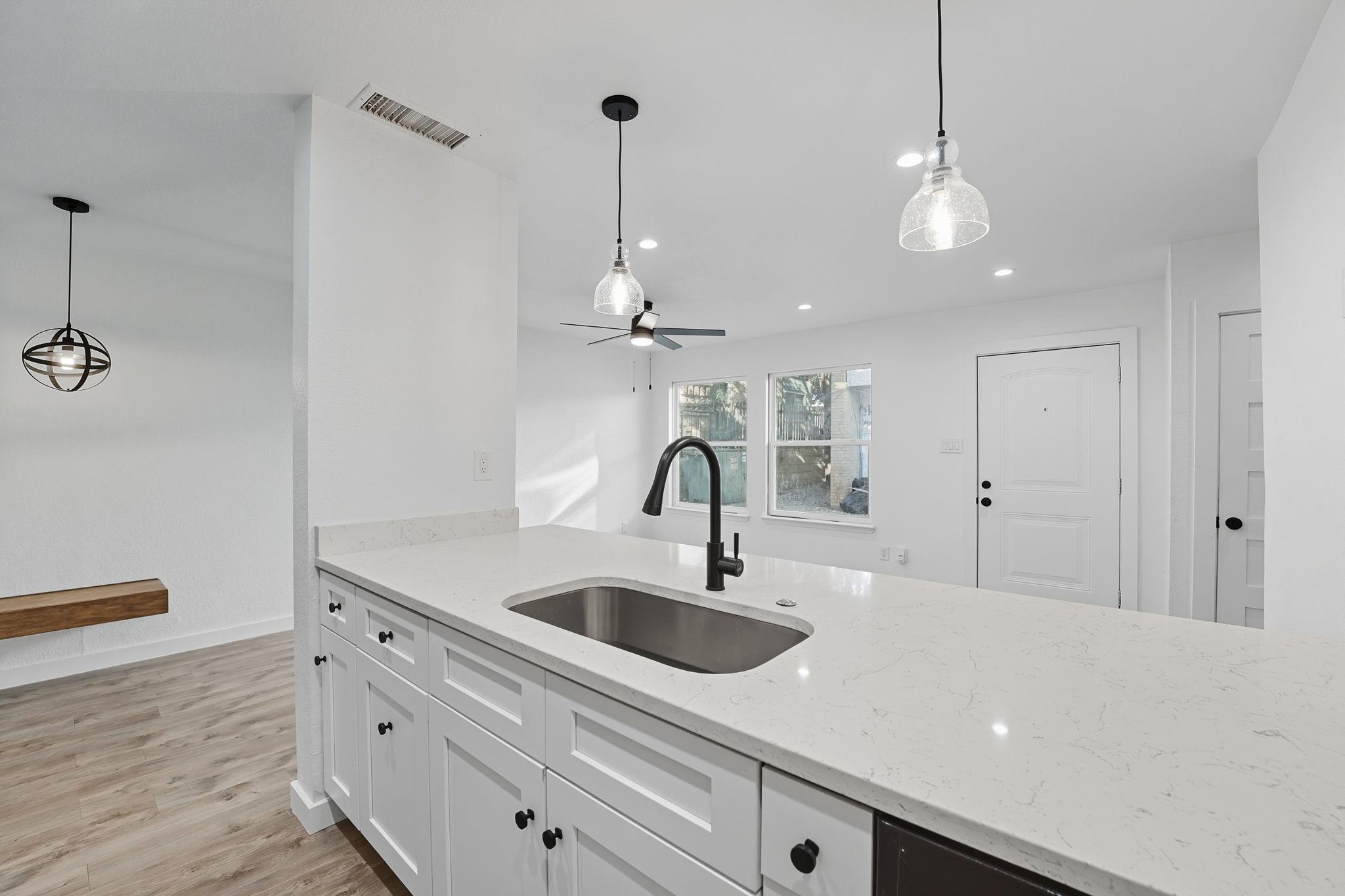 2124 Burton Dr #133 Property Photo 10