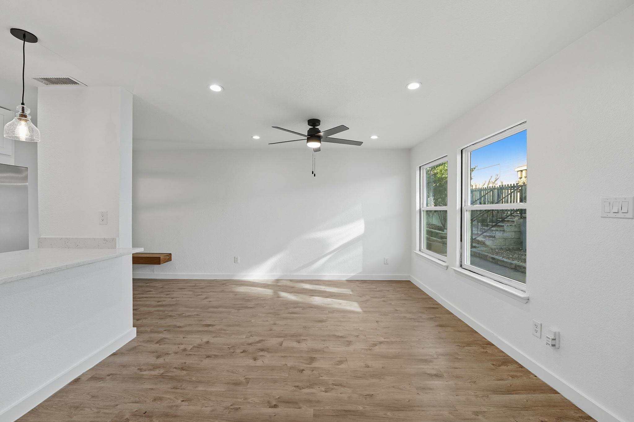 2124 Burton Dr #133 Property Photo 12