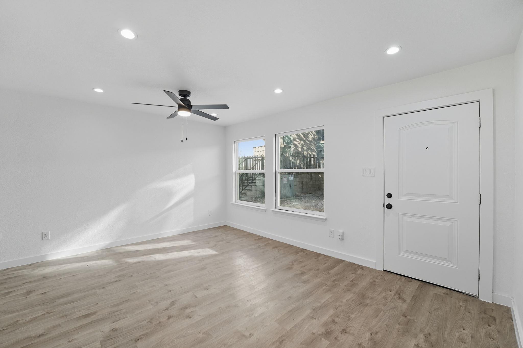 2124 Burton Dr #133 Property Photo 26