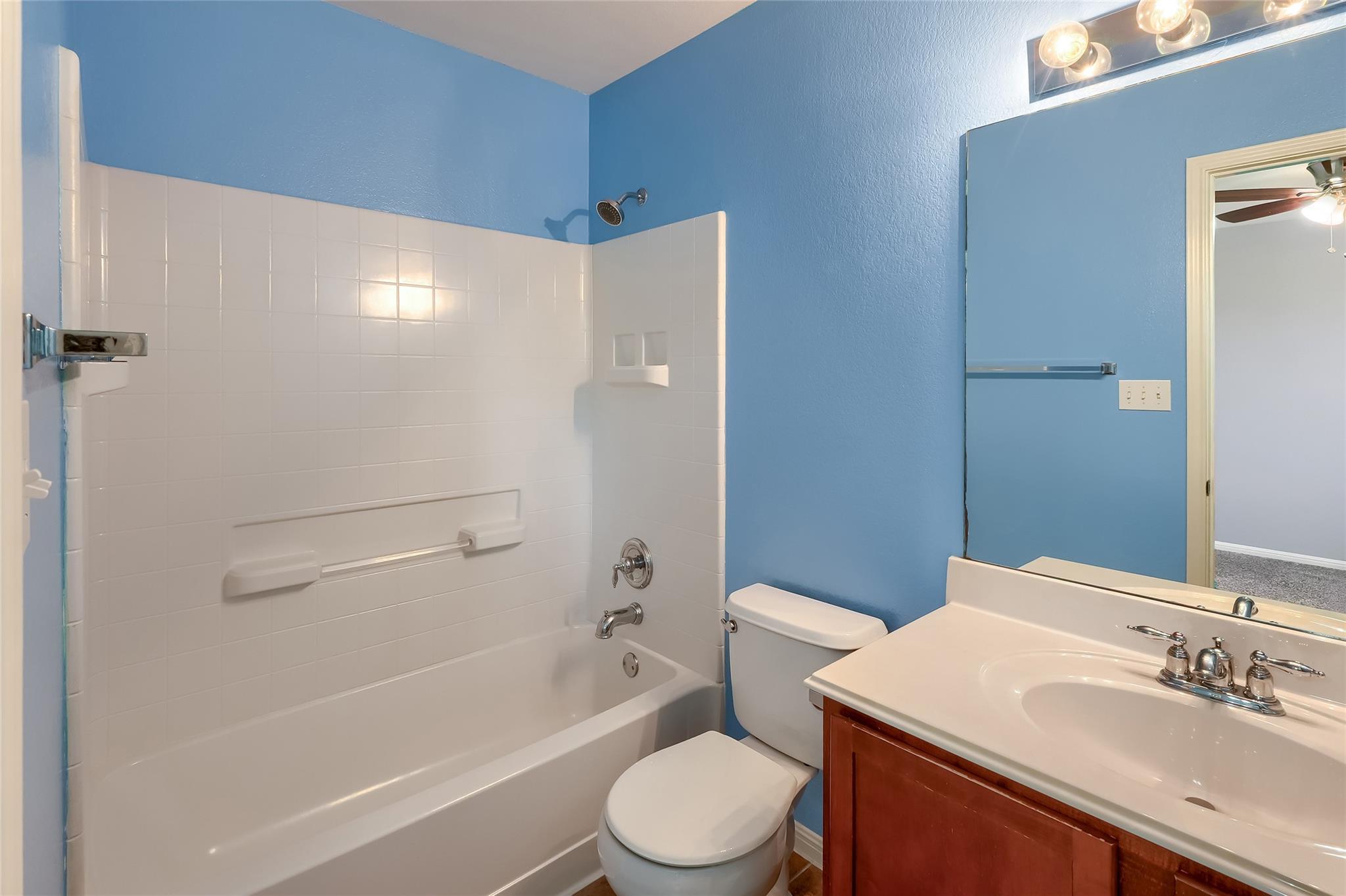 7813 Squirrel Hollow Dr Property Photo 13