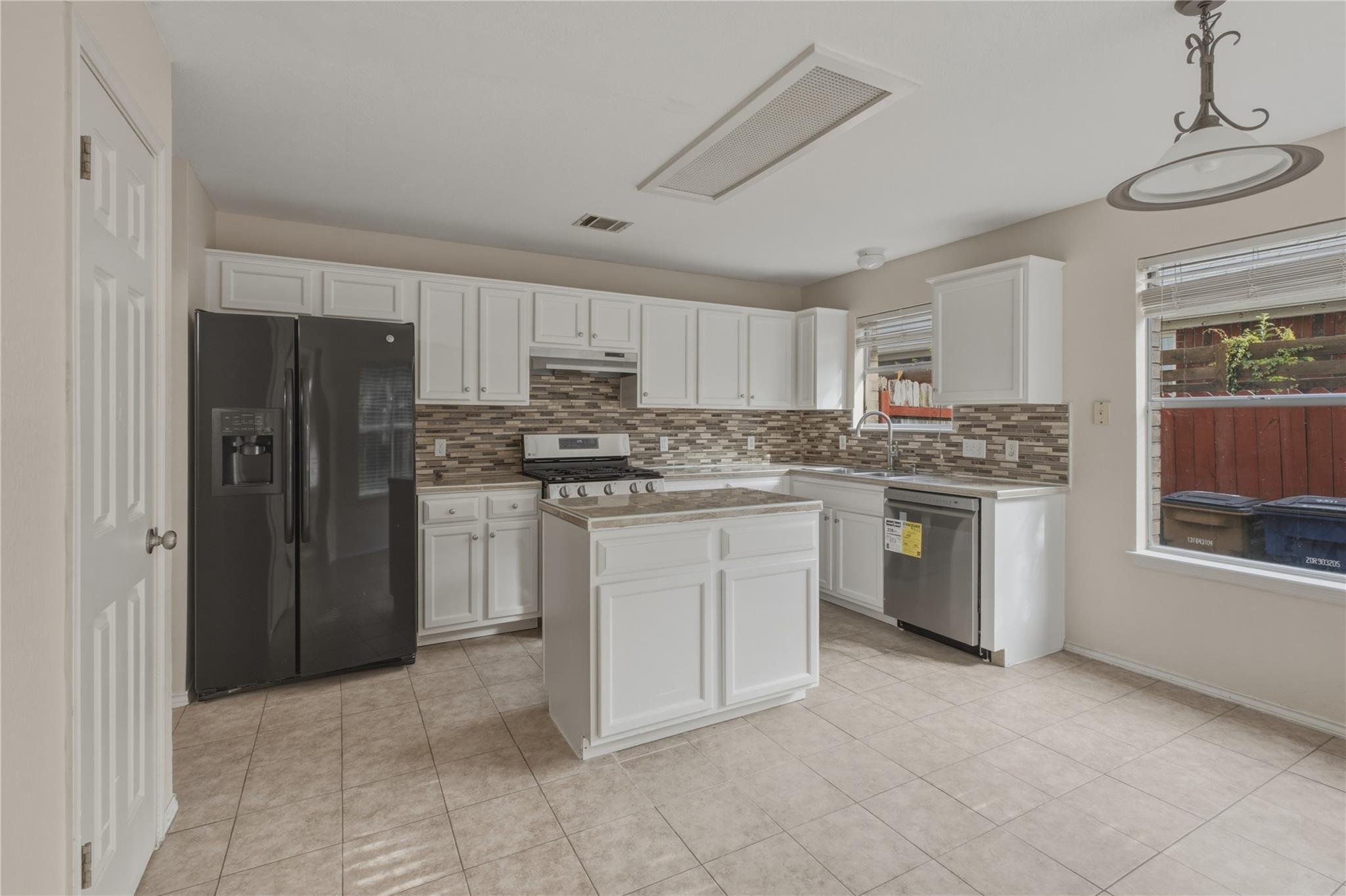 9341 Bernoulli Dr Property Photo 2