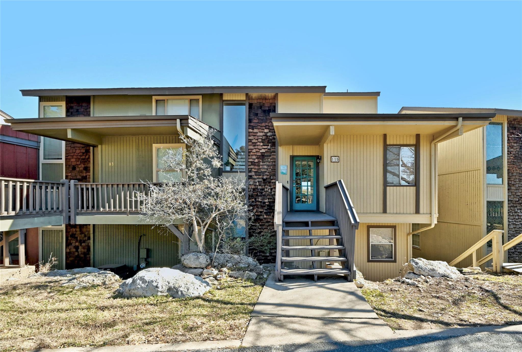 115 Comanche Pt Property Photo 4