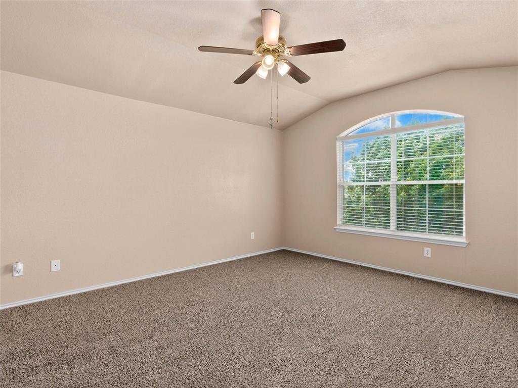 363 Paddington Dr Property Photo 17