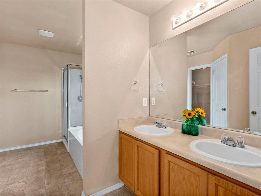 363 Paddington Dr Property Photo 19