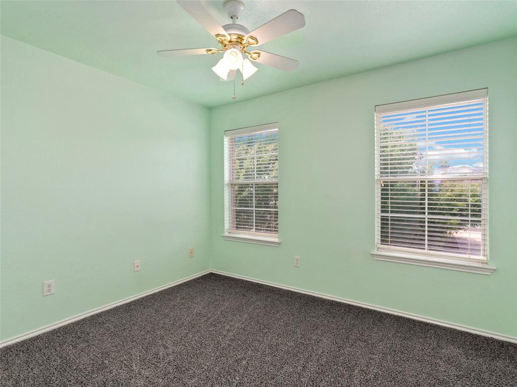 363 Paddington Dr Property Photo 23