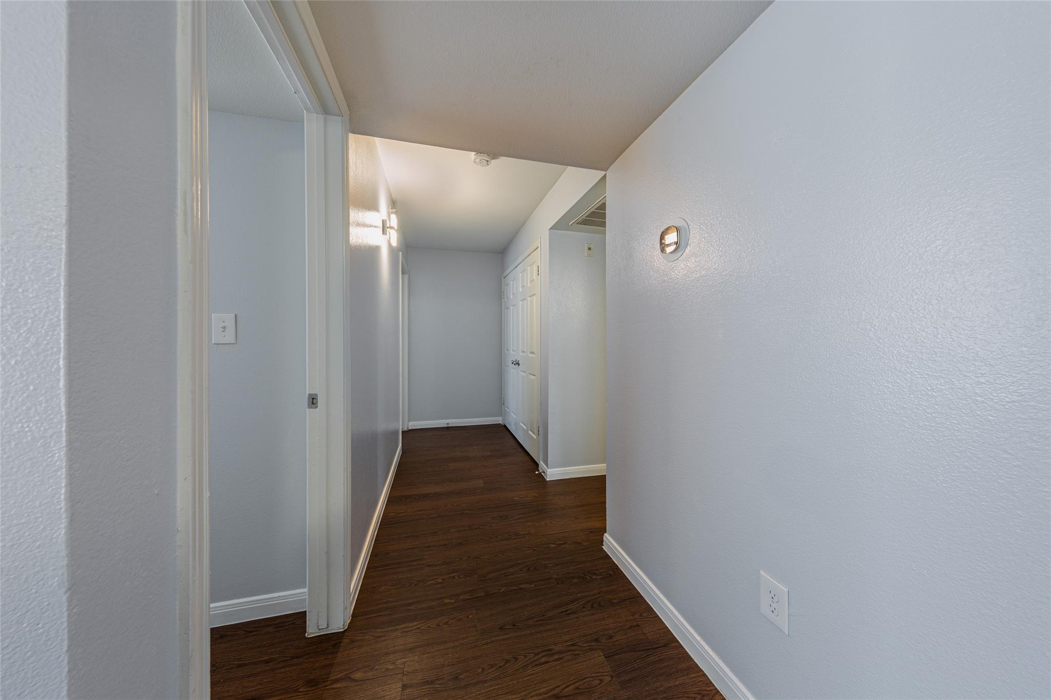 501 W 26th St #103 Property Photo 11